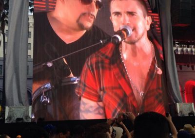 Performing with Juanes